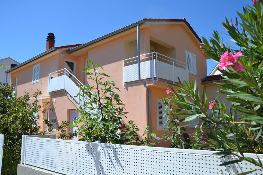 Apartment Klara Veglia Exterior foto
